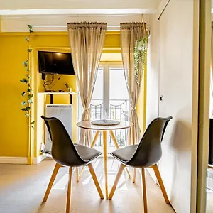  Appartement Warm And Well-appointed Foch Massena District