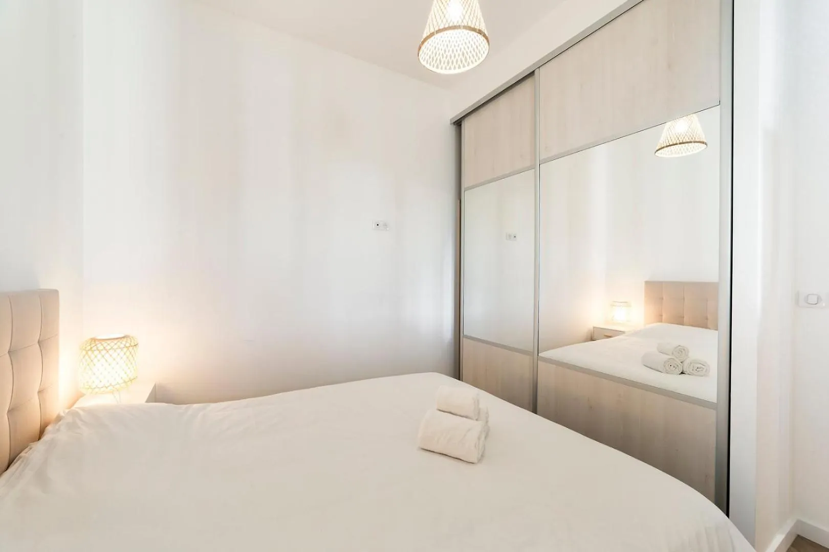 Apartment Exceptionnel Et Calme Proche Part-Dieu Ail Lyon